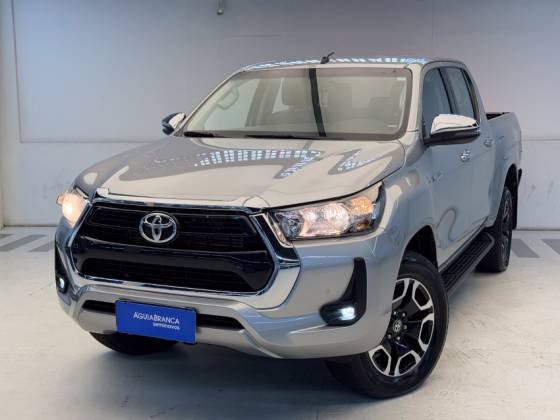 TOYOTA HILUX 2.8 D-4D TURBO DIESEL CD SRV 4X4 AUTOMÁTICO TOYOTA HILUX 2.8 D-4D TURBO DIESEL CD SRV 4X4 AUTOMÁTICO